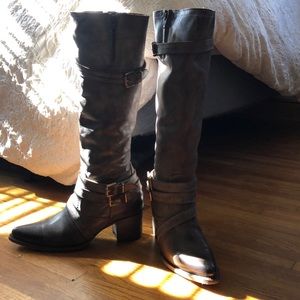 Freebird by Steven Flynn Boots (rare) Grey,Size 10